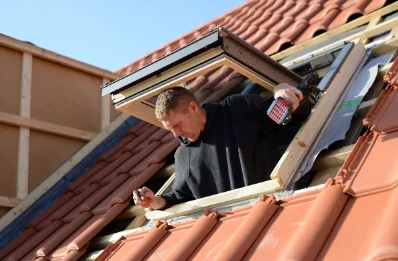 Pose de fenêtres de toit Velux à Liposthey